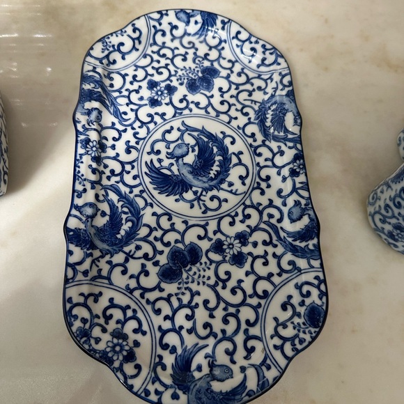 Blue and White Floral Vintage Tea Set - Picture 7 of 8